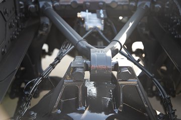 �ൺ���JH6 12.5L CNG 480���� 6X4 ��ʿ��12�� ǣ����ͼƬ