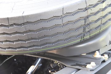 �ൺ���JH6 12.5L CNG 480���� 6X4 ��ʿ��12�� ǣ����ͼƬ