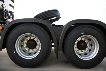 �ൺ���JH6 12.5L CNG 480���� 6X4 ��ʿ��12�� ǣ����ͼƬ