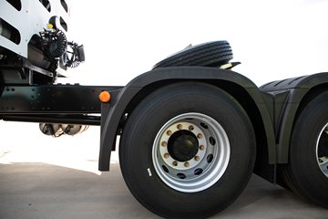 �ൺ���JH6 12.5L CNG 480���� 6X4 ��ʿ��12�� ǣ����ͼƬ