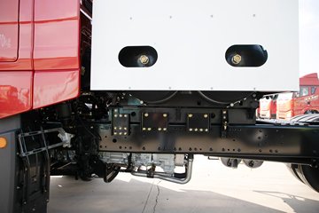 �ൺ���JH6 12.5L CNG 480���� 6X4 ��ʿ��12�� ǣ����ͼƬ