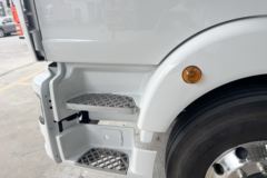 重汽汕德卡SITRAK G5S 4X2 9.6米纯电动厢式载货车 宁德时代352kWh