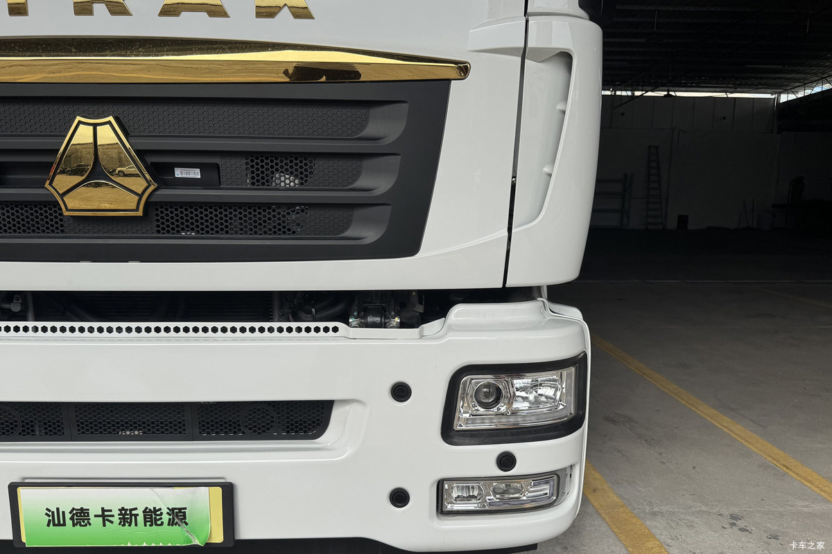 �����ǵ¿�SITRAK G5S 4X2 9.6�״��綯��ʽ�ػ��� ����ʱ��352kWh���