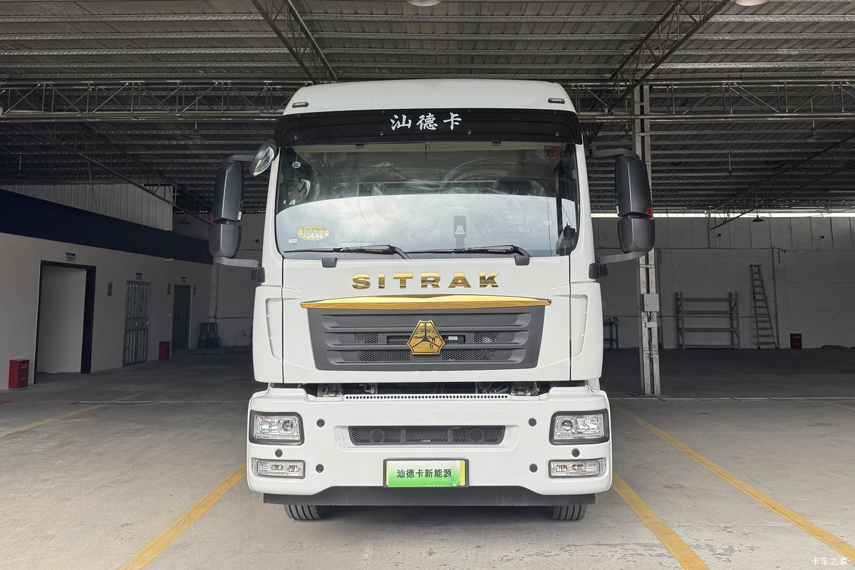 �����ǵ¿�SITRAK G5S 4X2 9.6�״��綯��ʽ�ػ��� ����ʱ��352kWh���