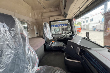 �����ǵ¿�SITRAK G5S 4X2 9.6�״��綯��ʽ�ػ��� ����ʱ��352kWhͼƬ