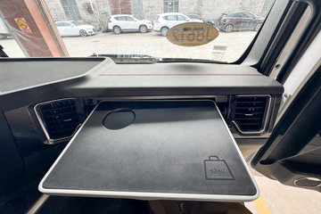 �����ǵ¿�SITRAK G5S 4X2 9.6�״��綯��ʽ�ػ��� ����ʱ��352kWhͼƬ