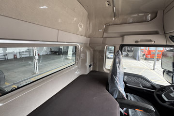 �����ǵ¿�SITRAK G5S 4X2 9.6�״��綯��ʽ�ػ��� ����ʱ��352kWhͼƬ