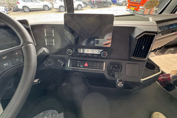 �����ǵ¿�SITRAK G5S 4X2 9.6�״��綯��ʽ�ػ��� ����ʱ��352kWhͼƬ
