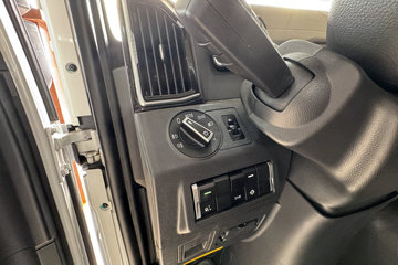 �����ǵ¿�SITRAK G5S 4X2 9.6�״��綯��ʽ�ػ��� ����ʱ��352kWhͼƬ