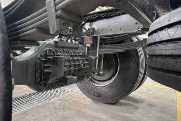 �����ǵ¿�SITRAK G5S 4X2 9.6�״��綯��ʽ�ػ��� ����ʱ��352kWhͼƬ