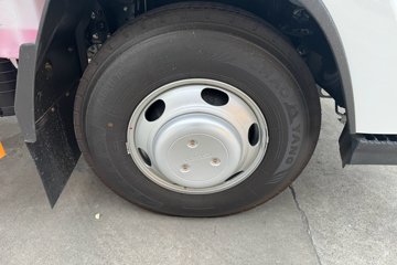 ������ʮ�� ����EC7 2.5L���� 143���� 5�� ���� 4.2�׵�����ʽ�ῨͼƬ