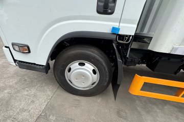 ������ʮ�� ����EC7 2.5L���� 143���� 5�� ���� 4.2�׵�����ʽ�ῨͼƬ