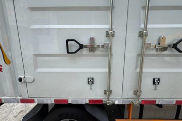 ������ʮ�� ����EC7 2.5L���� 143���� 5�� ���� 4.2�׵�����ʽ�ῨͼƬ