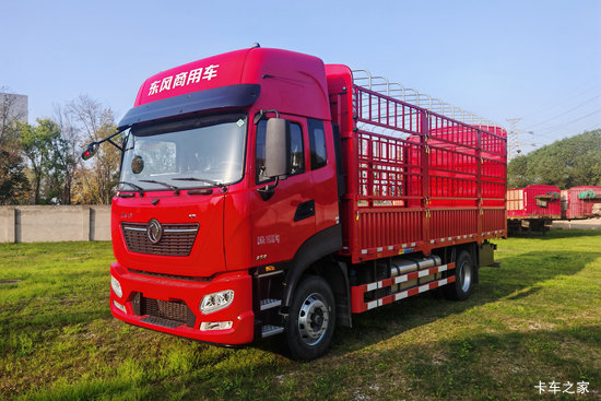 �������ó� ���KR PLUS 2025�� 7.5L���� 350���� 4X2 ��ʿ��10�� �߶�˫�� 6.8�ײ�դʽ�ػ���