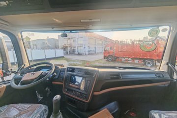 �������ó� ���KR PLUS 2025�� 7.5L���� 350���� 4X2 ��ʿ��10�� �߶�˫�� 6.8�ײ�դʽ�ػ���ͼƬ