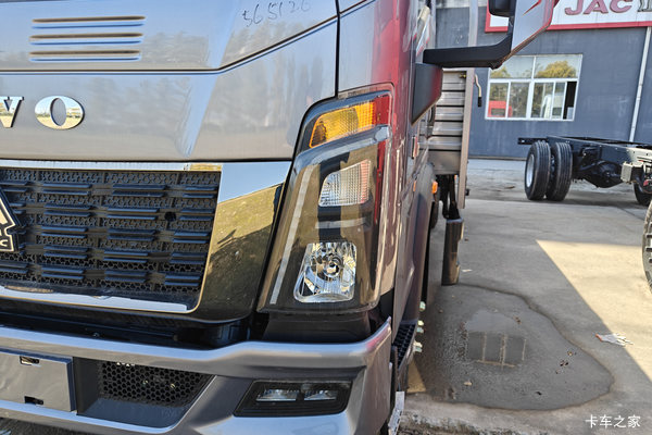 中国重汽HOWO 统帅 140马力 4.15米单排栏板轻卡(国六)(ZZ1047G3215F144B)