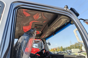 ����HOWOͳ˧ 3L���� 170���� 8�� 5.2���Ű������ῨͼƬ