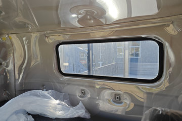 ����HOWOͳ˧ 3L���� 170���� 8�� 5.2���Ű������ῨͼƬ