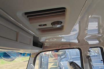 ����HOWOͳ˧ 3L���� 170���� 8�� 5.2���Ű������ῨͼƬ