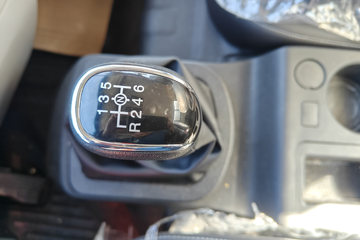 ����HOWOͳ˧ 3L���� 170���� 8�� 5.2���Ű������ῨͼƬ