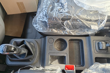 ����HOWOͳ˧ 3L���� 170���� 8�� 5.2���Ű������ῨͼƬ