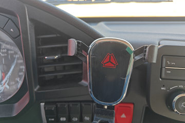 ����HOWOͳ˧ 3L���� 170���� 8�� 5.2���Ű������ῨͼƬ