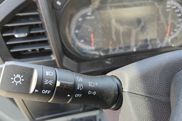 ����HOWOͳ˧ 3L���� 170���� 8�� 5.2���Ű������ῨͼƬ