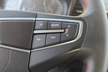 ����HOWOͳ˧ 3L���� 170���� 8�� 5.2���Ű������ῨͼƬ