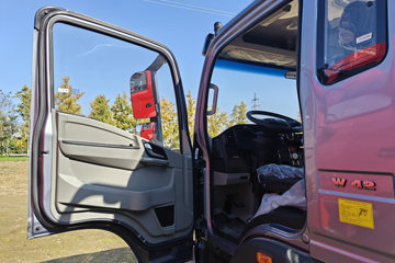 ����HOWOͳ˧ 3L���� 170���� 8�� 5.2���Ű������ῨͼƬ