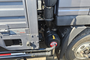 ����HOWOͳ˧ 3L���� 170���� 8�� 5.2���Ű������ῨͼƬ