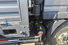 重汽HOWO统帅 3L柴油 170马力 8档 5.2米排半栏板轻卡