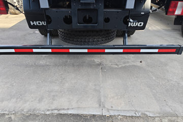 ����HOWOͳ˧ 3L���� 170���� 8�� 5.2���Ű������ῨͼƬ