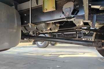 ����HOWOͳ˧ 3L���� 170���� 8�� 5.2���Ű������ῨͼƬ