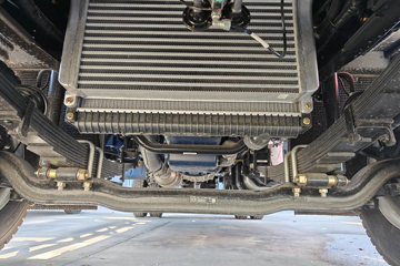 ����HOWOͳ˧ 3L���� 170���� 8�� 5.2���Ű������ῨͼƬ