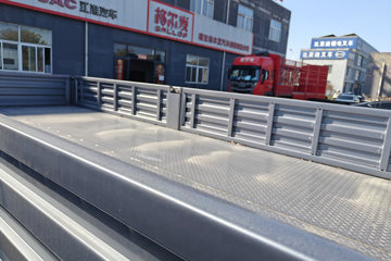 ����HOWOͳ˧ 3L���� 170���� 8�� 5.2���Ű������ῨͼƬ