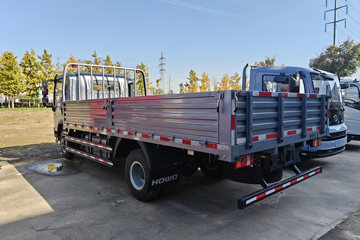 ����HOWOͳ˧ 3L���� 170���� 8�� 5.2���Ű������ῨͼƬ