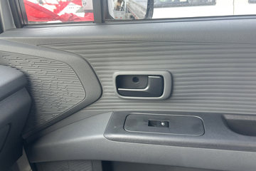 ������Խ ���� �콢�� 1.6L���� 120���� ������5�� Һɲ 3.8�׵�������΢��ͼƬ