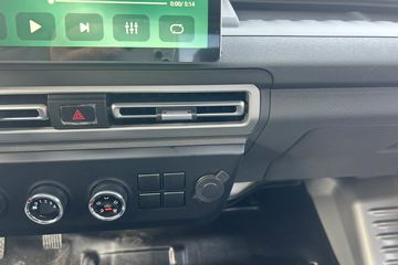 ������Խ ���� �콢�� 1.6L���� 120���� ������5�� Һɲ 3.8�׵�������΢��ͼƬ