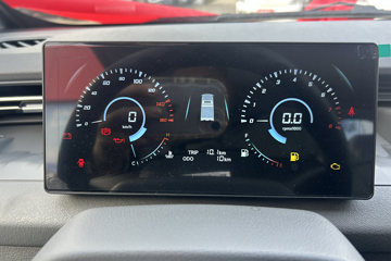 ������Խ ���� �콢�� 1.6L���� 120���� ������5�� Һɲ 3.8�׵�������΢��ͼƬ