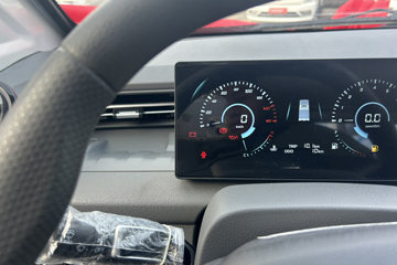 ������Խ ���� �콢�� 1.6L���� 120���� ������5�� Һɲ 3.8�׵�������΢��ͼƬ