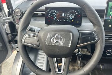 ������Խ ���� �콢�� 1.6L���� 120���� ������5�� Һɲ 3.8�׵�������΢��ͼƬ