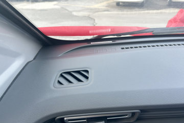 ������Խ ���� �콢�� 1.6L���� 120���� ������5�� Һɲ 3.8�׵�������΢��ͼƬ