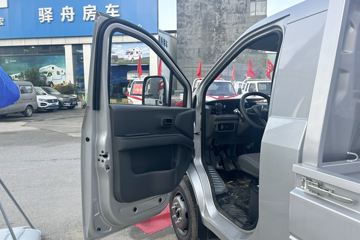 ������Խ ���� �콢�� 1.6L���� 120���� ������5�� Һɲ 3.8�׵�������΢��ͼƬ
