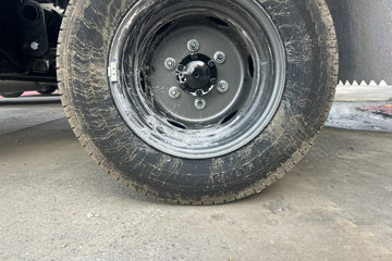 ������Խ ���� �콢�� 1.6L���� 120���� ������5�� Һɲ 3.8�׵�������΢��ͼƬ