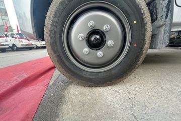 ������Խ ���� �콢�� 1.6L���� 120���� ������5�� Һɲ 3.8�׵�������΢��ͼƬ