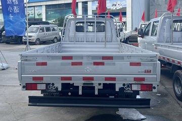 ������Խ ���� �콢�� 1.6L���� 120���� ������5�� Һɲ 3.8�׵�������΢��ͼƬ