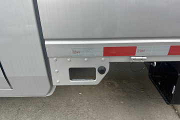 ������Խ ���� �콢�� 1.6L���� 120���� ������5�� Һɲ 3.8�׵�������΢��ͼƬ