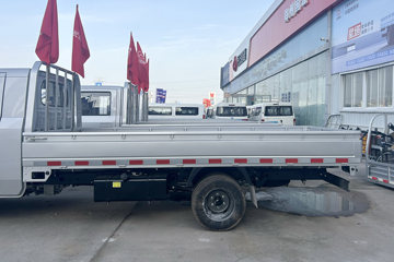 ������Խ ���� �콢�� 1.6L���� 120���� ������5�� Һɲ 3.8�׵�������΢��ͼƬ