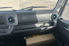 智蓝ES&nbsp;电动载货车驾驶室图片