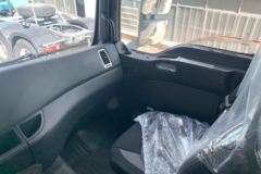 中国重汽成都商用车豪沃V9 经典版 6X4 纯电动牵引车 601kWh